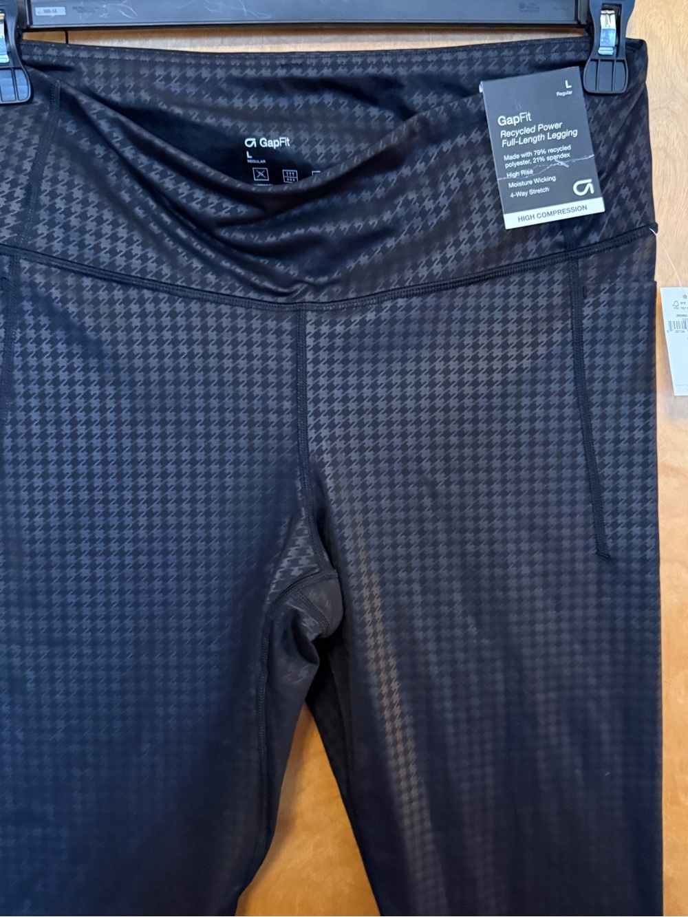 GAP Fit High Compression Leggings size Large